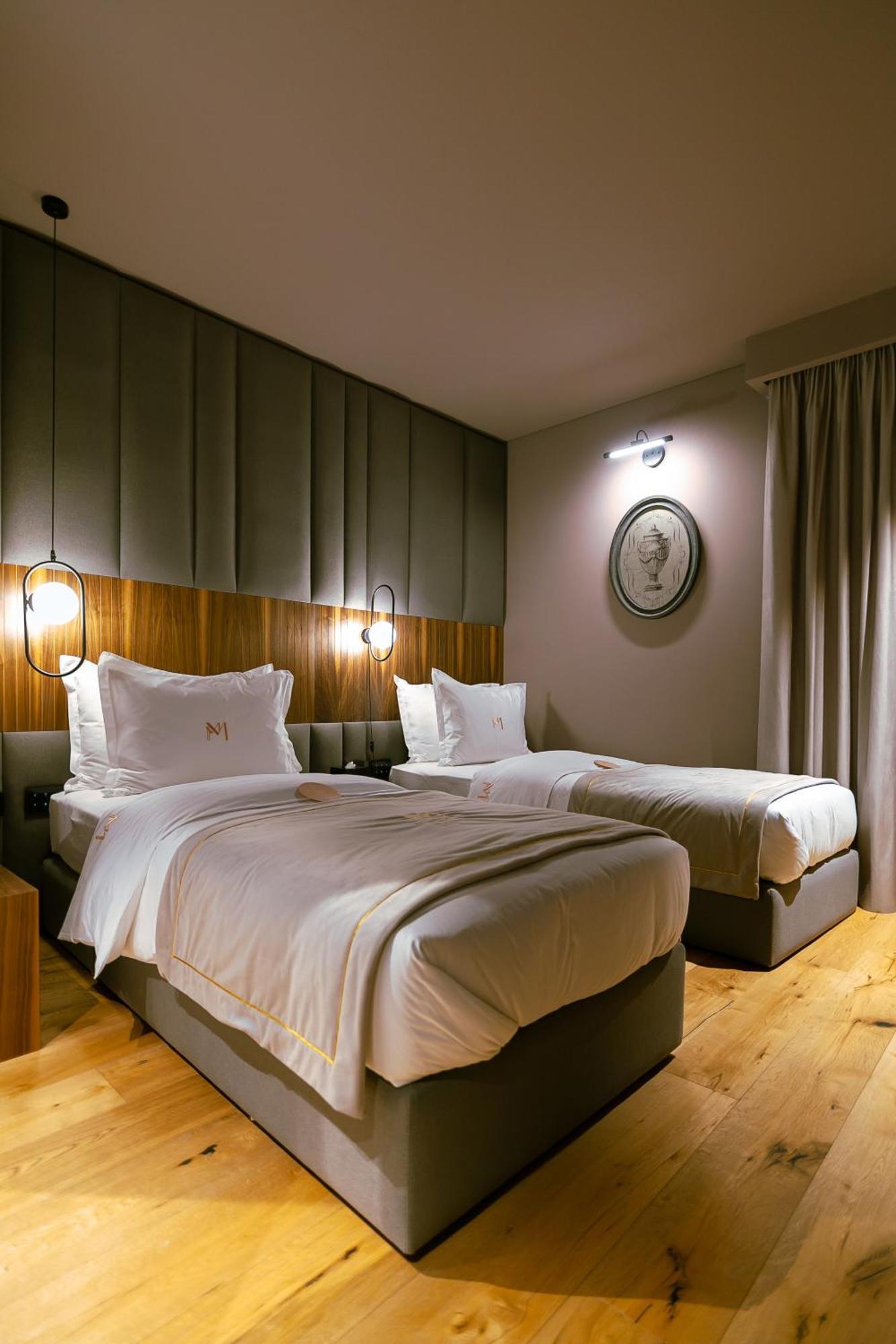 Mert Boutique Hotel Korce Habitación foto